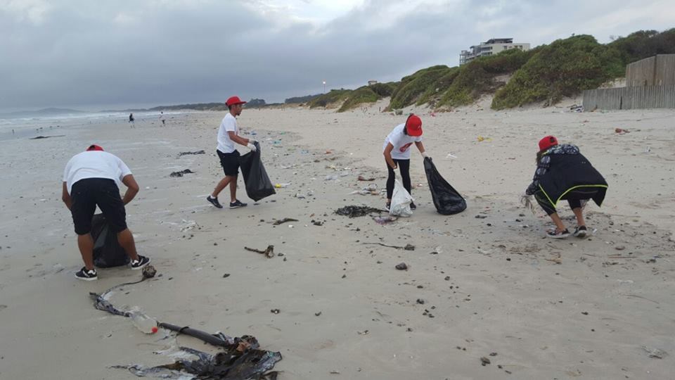 Cleaning up our coastlines from Hermanus to Langebaan this Easter holiday
