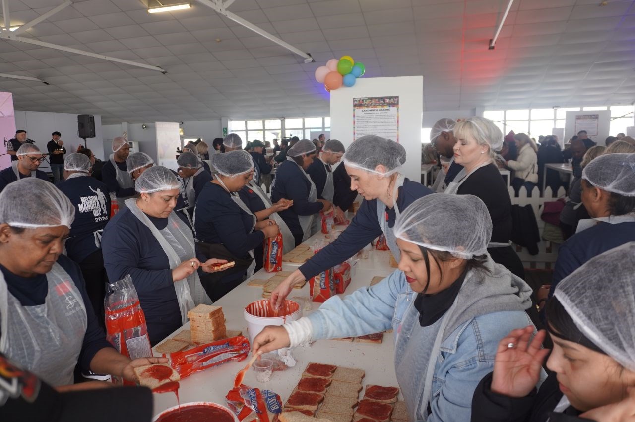Coca-Cola Peninsula Beverages commemorates Mandela Day across the Cape