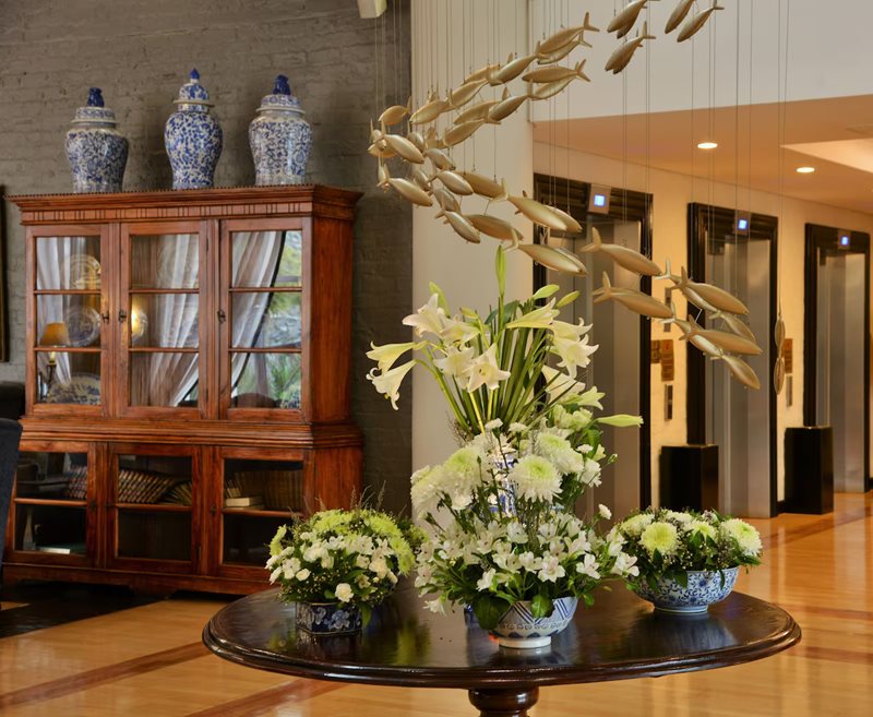 Commodore Hotel